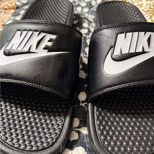 Nike slides